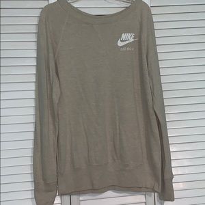 Nike light crew neck sweatshirt